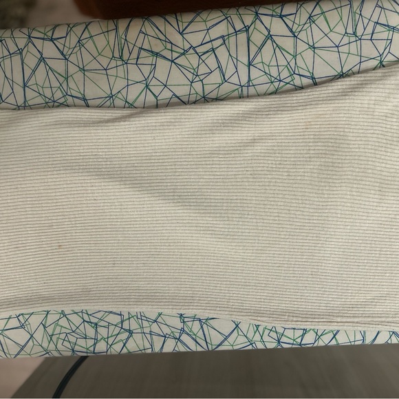 White pants - Picture 7 of 10